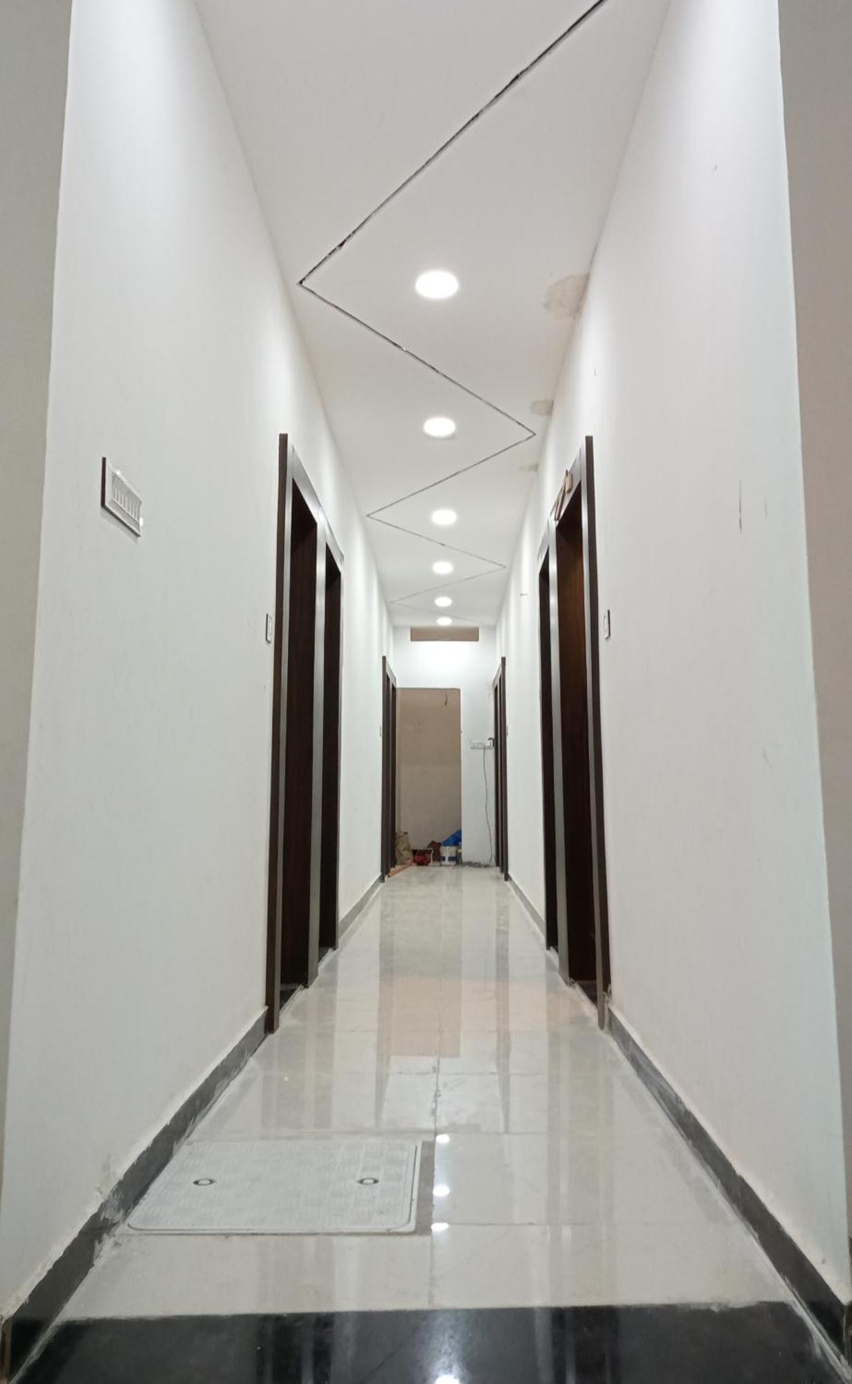 Hardik Palace Uddzsaín Kültér fotó